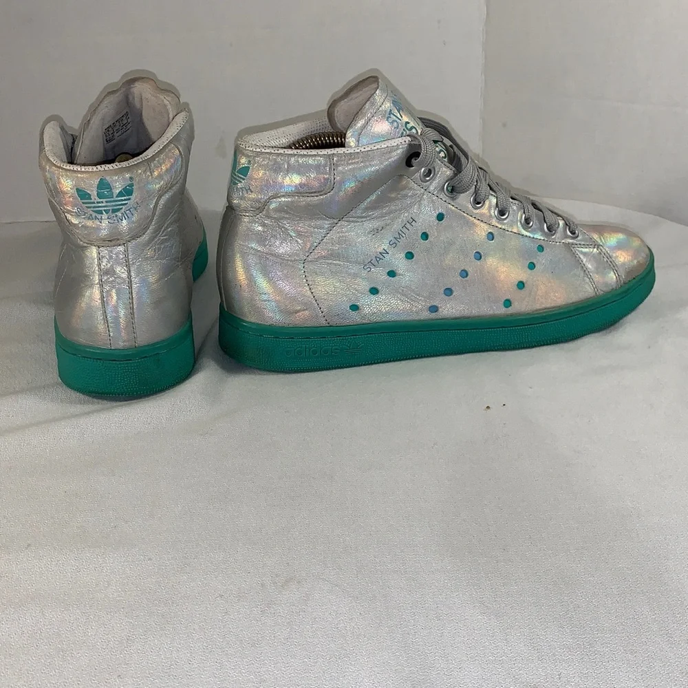 Adidas Men’s 2007 Consortium Stan Smith ‘Mid Pearl’ silver/Teal Sneakers